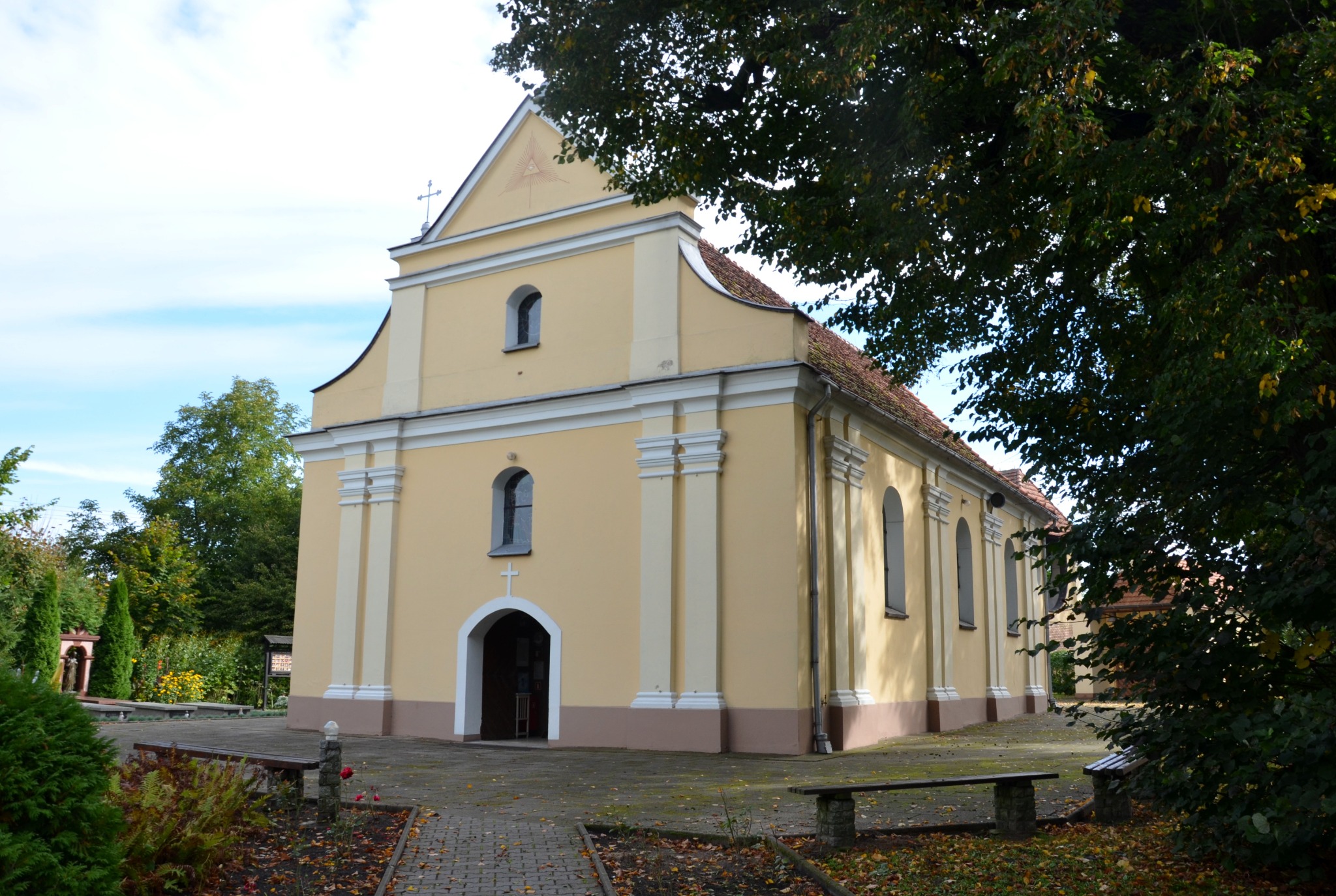 Miniatura: Parafia pw. św. Katarzyny w Rożnowie